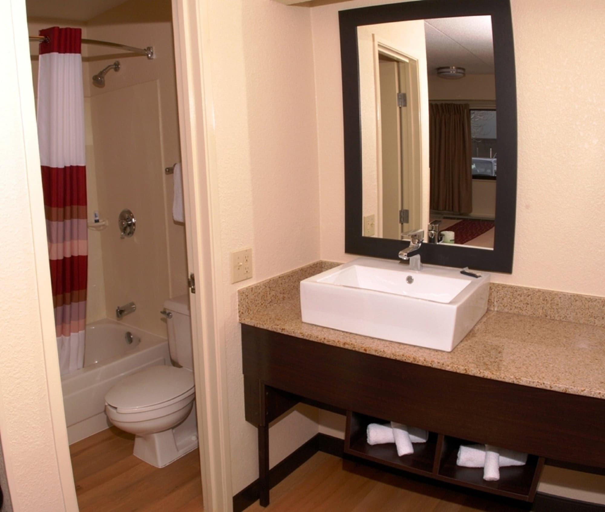 Red Roof Inn Plus+ Philadelphia Airport Essington Luaran gambar